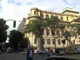 BRESIL: Place de Rio de Janeiro avec le Theatre municipale et la bibliotheque