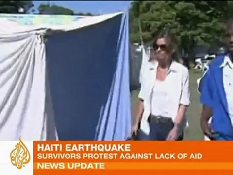 South Haitians protest lack of aid