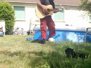 c'est en faisant n'importe quoi qu'atalozur devient  gaillard au eremi