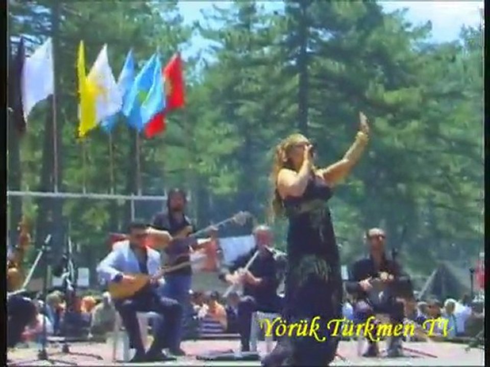 MUĞLA YILANLI YAYLASI YÖRÜK ŞÖLENİNDE SANATÇILAR  HALKI COŞTURDU