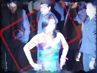 Ekta Kapoor's Exposes BULGING Neckline!