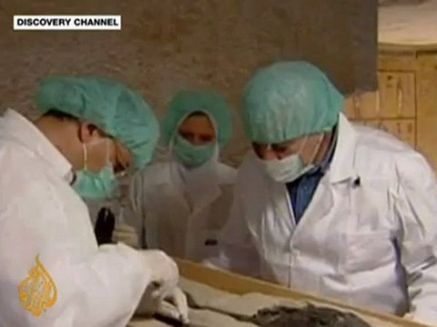 Scientists unravel mystery of King Tut's death