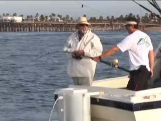 SFTV: Newport Beach Thresher Sharkin' Part 1