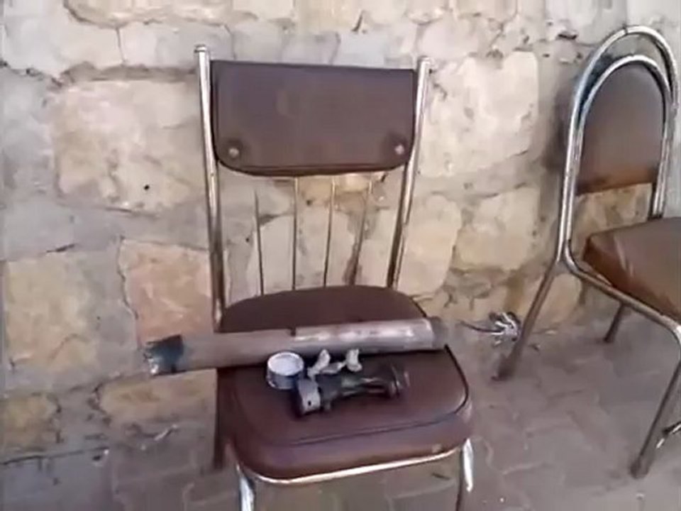 Syria فري برس حلب إحدى الصواريخ التي سقطت على مدينة مارع 31 5 2012 Aleppo
