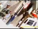 Syria فري برس  دمشق تكسير اقفل المحلات لفك الاضراب سوق مدحت باشا 31 5 2012 Damascus