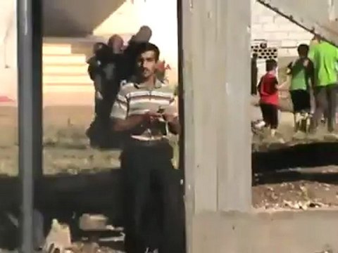 Syria فري برس حمص الحوله نزوح الاهالي من اطراف الحوله الى داخلها 30 5 2012 Homs