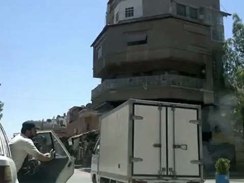 Syria فري برس دمشق مولوتوف على كلاب الاسد والرد بالرصاص حي الميدان 30 5 2012 Damascus