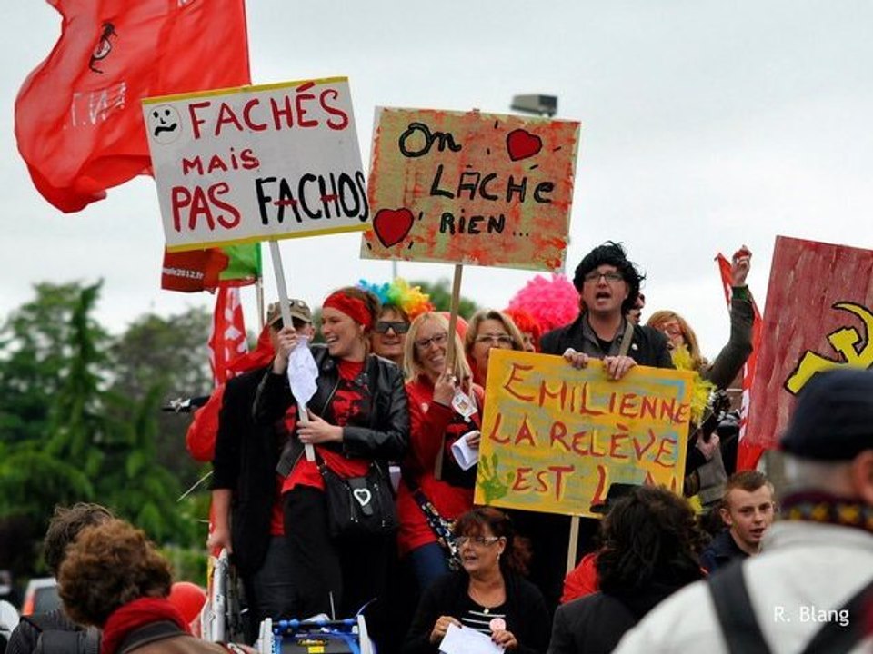 Marche en souvenir d'Émilienne Mopty Vidéo Dailymotion