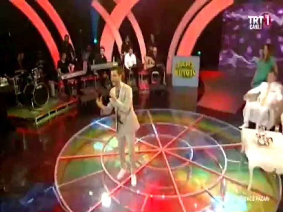 sinan özen aslı güngör  ben seni sevdim trt1 eğlence pazarı 2012