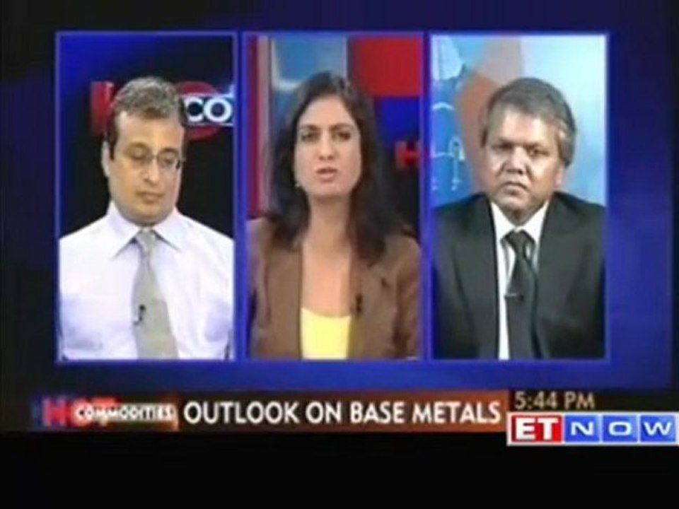 Metals hit 2012 low; euro zone woes hurt