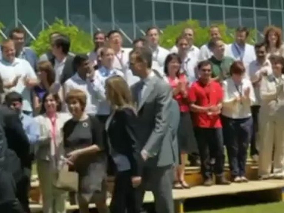 Los Príncipes visitan en Braga el proyecto científico hispano-luso