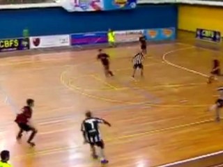 Un magnifique lob en futsal !