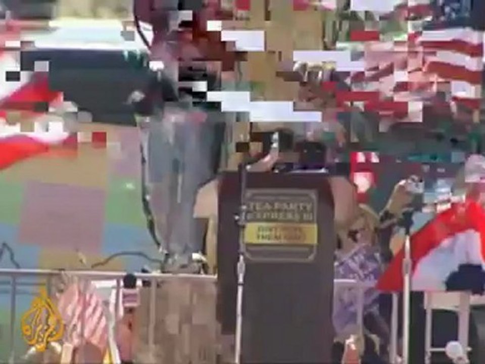 Palin stirs up US Tea Party rally
