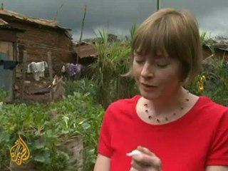 Kenya slum gets 'disposable toilets'