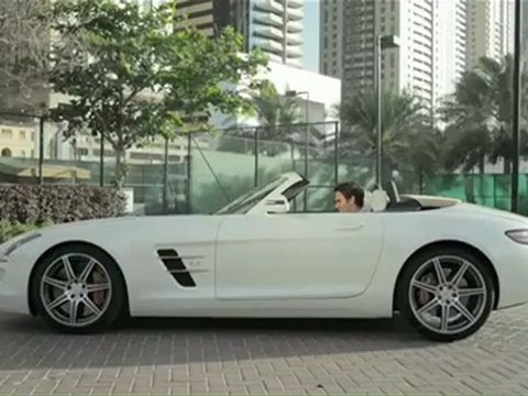 Federer prueba el Mercedes SLS AMG Roadster