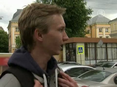 Российский рубль продолжает падать