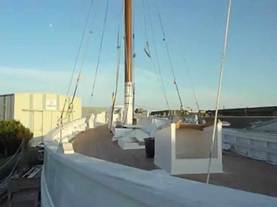 Biche avec ses deux mâts vendredi 1er juin 2012