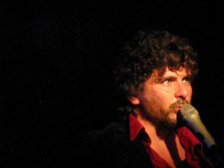 Gilles Roucaute chante "Chanson fleuve" à A Thou Bout d'Chant le 1er juin 2012