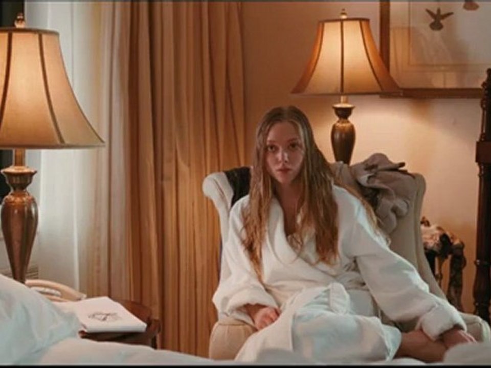 Chloe.2009_clip3
