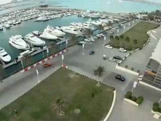 Nissan JUKE-R vs Supercars Dubai Street Challenge