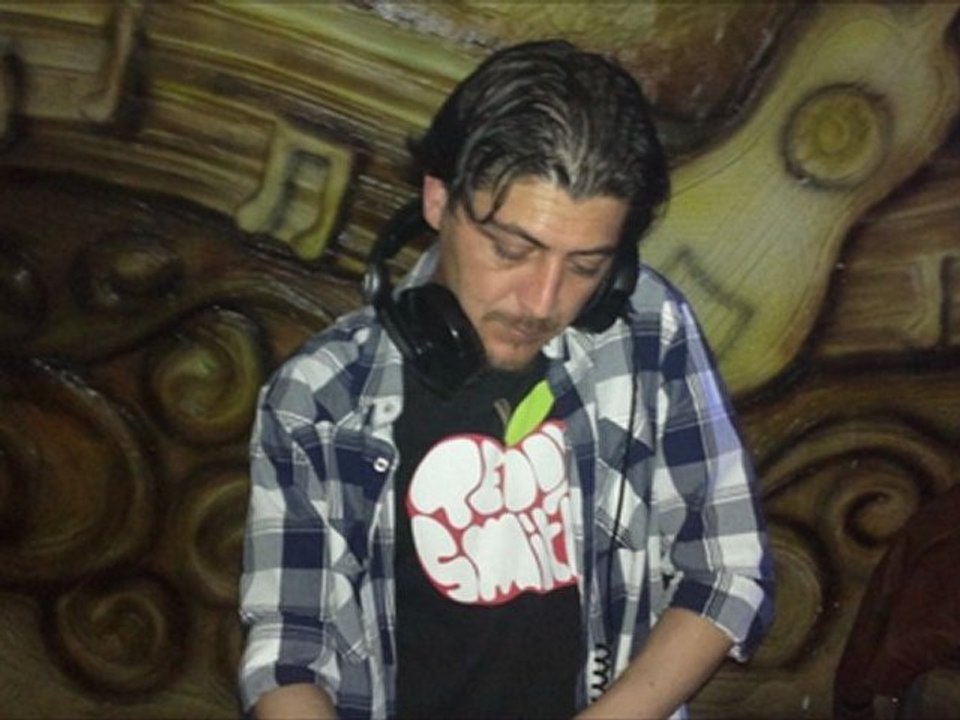 OLSUN (DJ_ALLY K_C_R REMIX) - HALİL SEZAİ