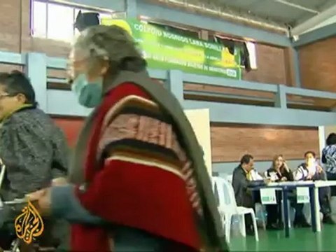 Santos sweeps Colombia vote