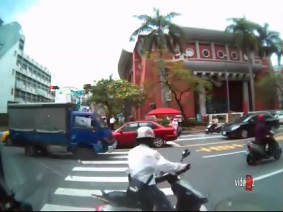 Hit And Run Official Trailer #1 (2012) Bradley Cooper, Kristen Bell Movie HD