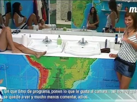 MARIA NO BANHEIRO CONVERSANDO COM AS MENINAS!!!!!