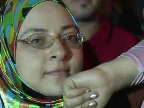 Moubarak évite la peine capitale, les Egyptiens manifestent