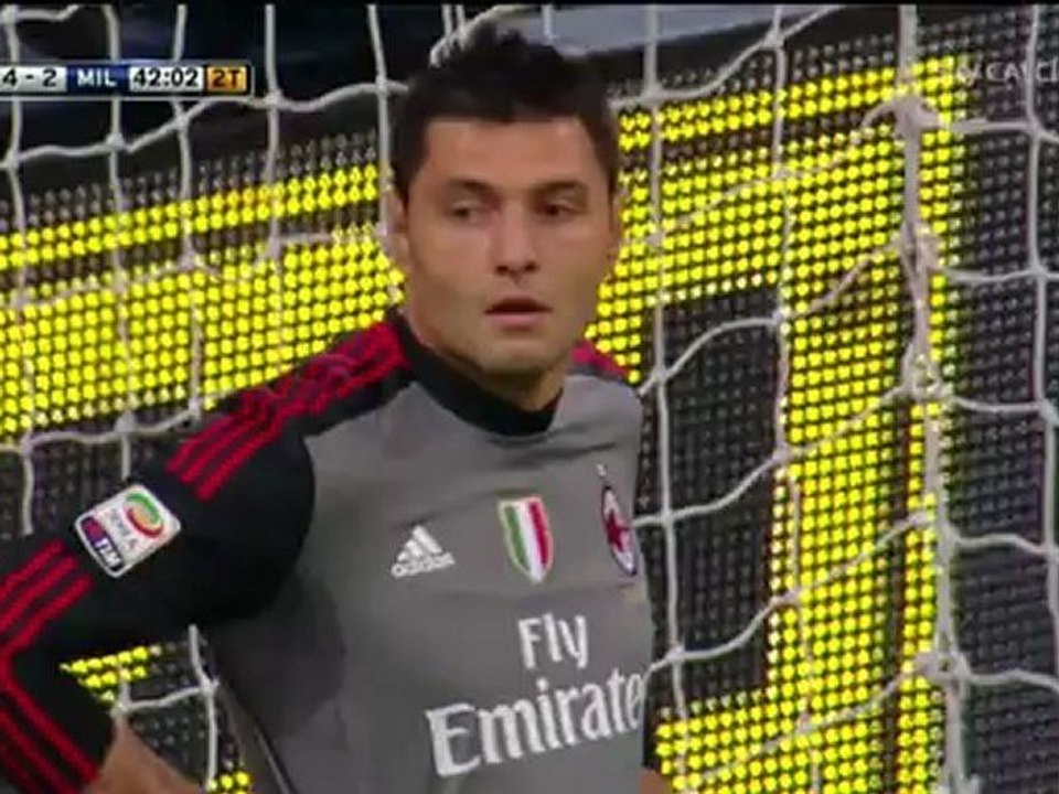 Maicon v Milan 6 May 2012