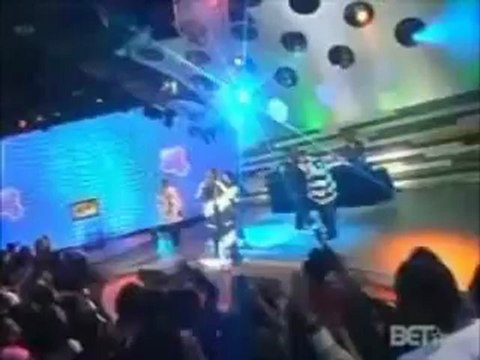 Snoop Dogg Who Am I? , Gin & Juice , Let's Get Blown & Drop it Like its Hot Live @ BET 106 & Park , 2004