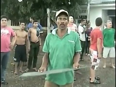 Tornado rips through Colombian town