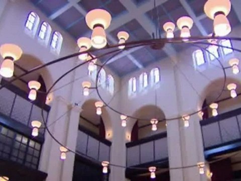 BP oil spill triggers lawsuits