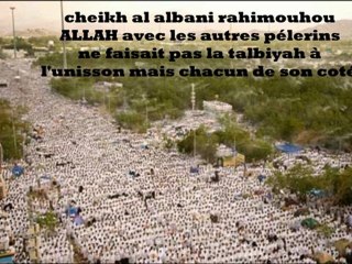 cheikh al albani entrain de faire la talbiyah