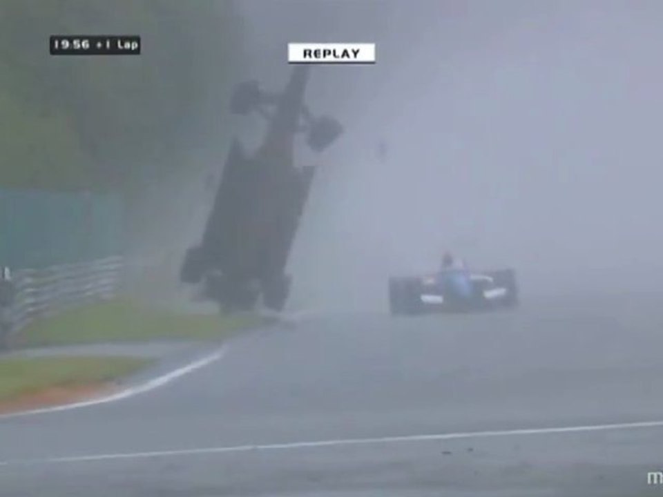 WSBR 3.5 Spa 2012 Massive crash
