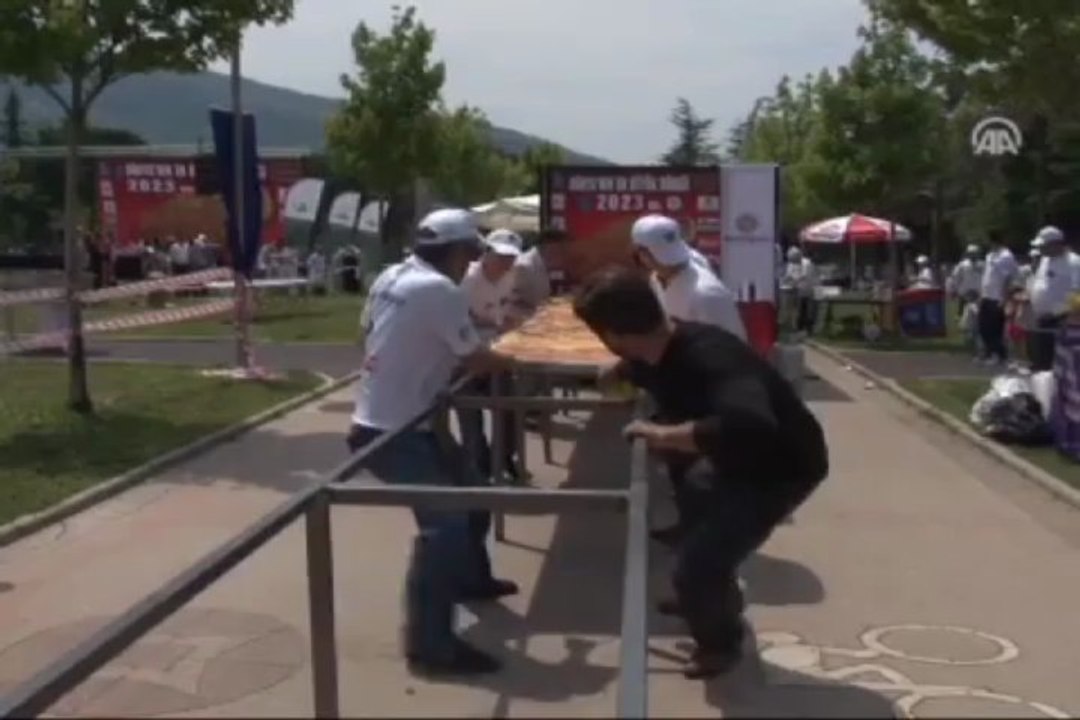 2023 metrelik börek