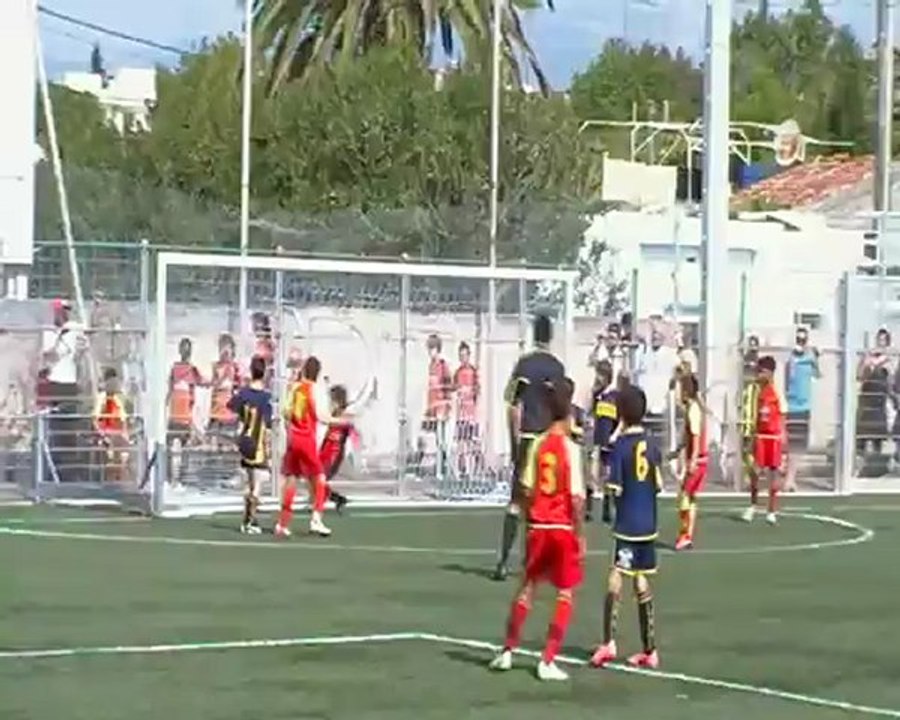 ETOILE CLARET MONTETY U11 - Tournoi Antibes La Fontonne 2012 - Match vs Juan les Pins (3-0) but de Sean