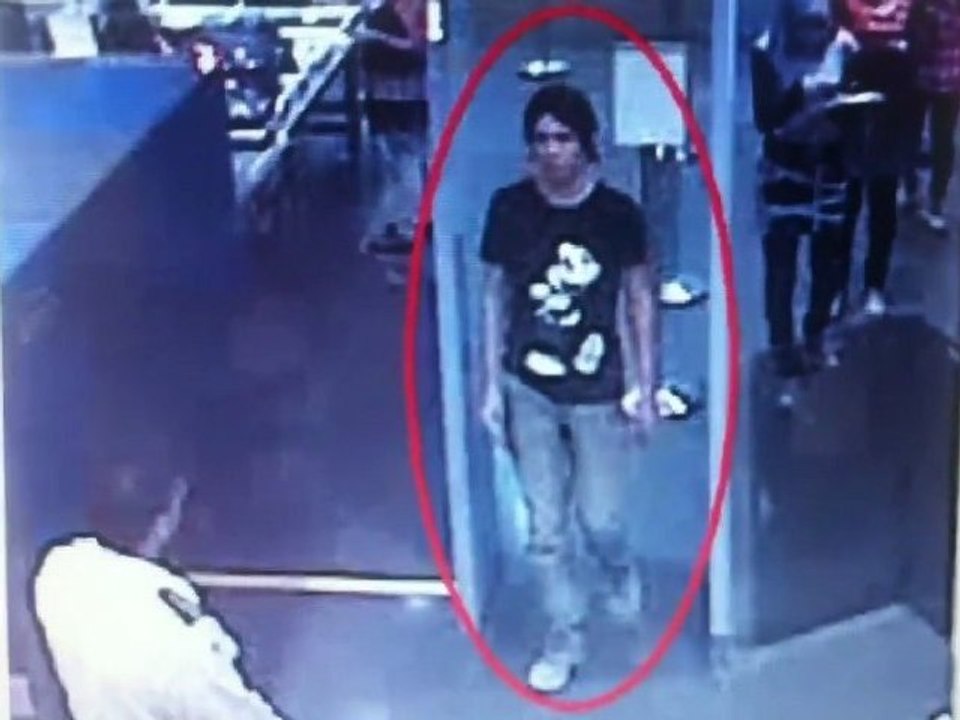 Luka Rocco Magnotta à Roissy-CDG - Canadian Psycho KILLER - WANTED