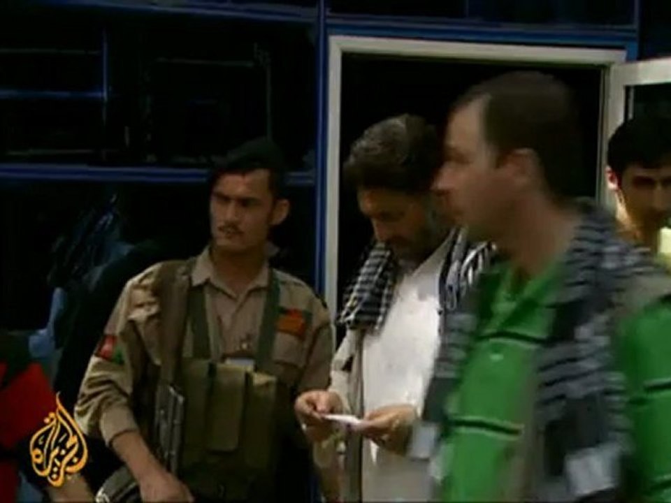 Panic grips Afghan bank customers