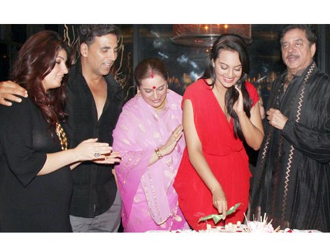 Bollywood Celebs At Sonakshi Sinha's Birthday Bash - Bollywood Time