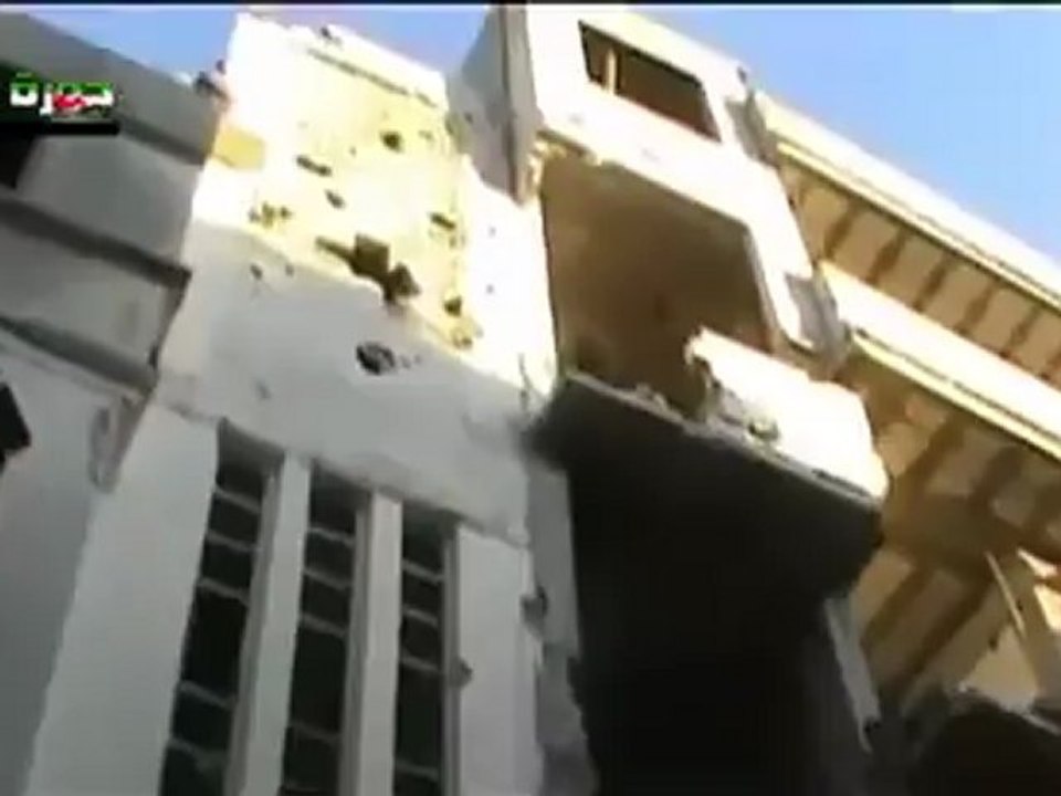 Syria فري برس حمص حي جورة الشياح اثار الدمار على الحي 10 6 2012 Homs