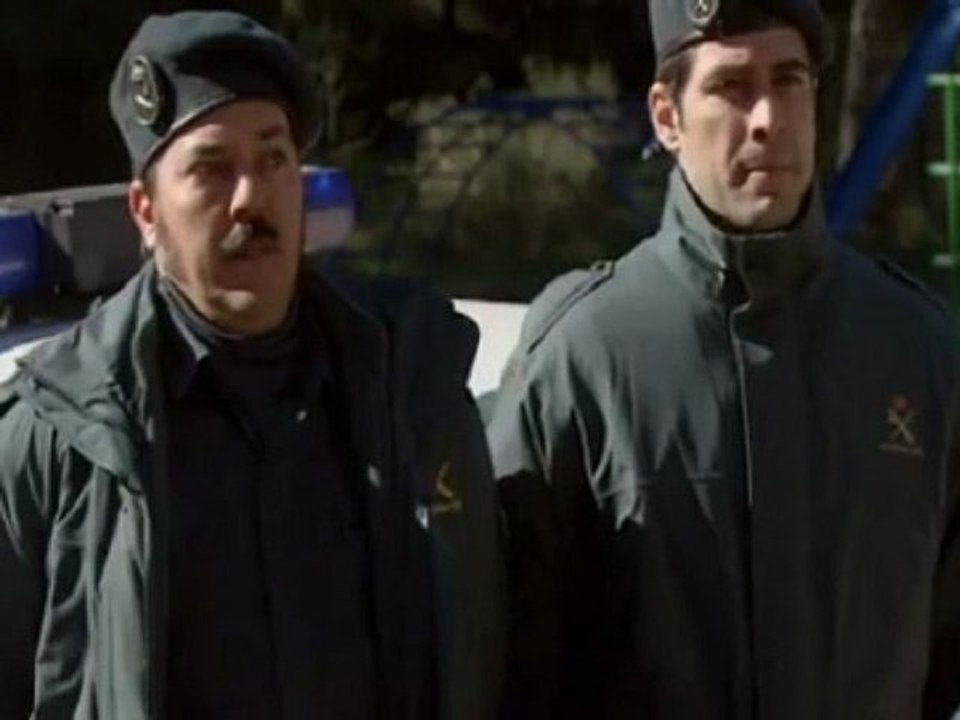 Ni pies ni cabeza (Película) - Trailer