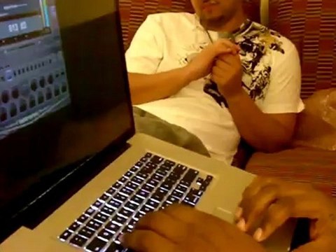 Rockwilder Making A Beat With BTV Solo Beat Thang Virtual