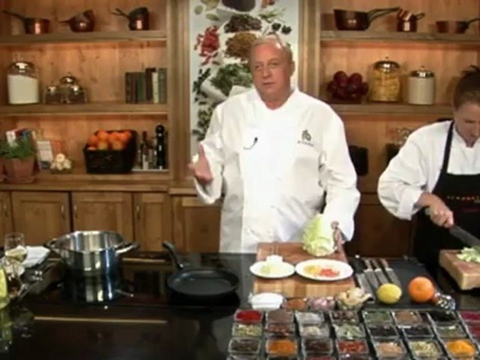 Alfons Schuhbeck kocht Bayerisches Kraut mit Speck auf www.321kochen.tv