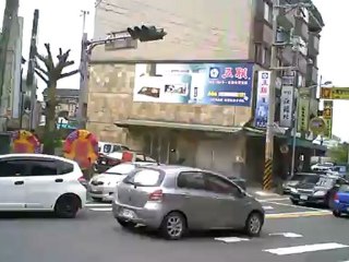 Amusement Parks VS Country Size