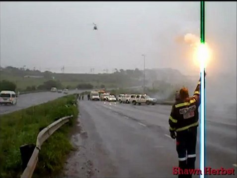 HEMS Mbb BO-105 Landing on Freeway