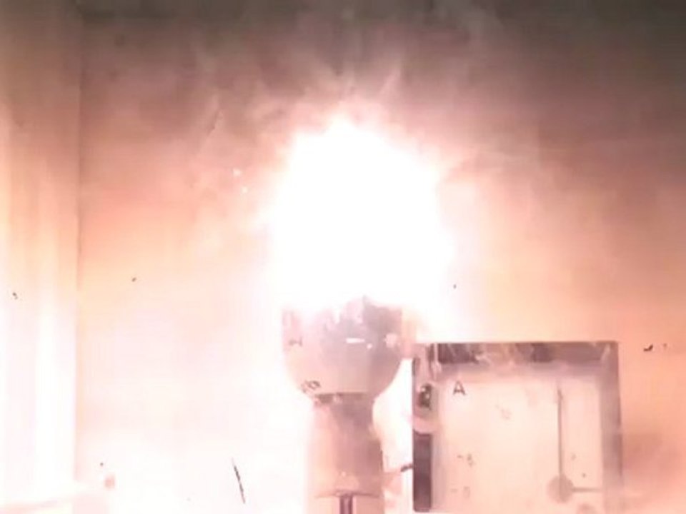 CFL lamp arcing 1