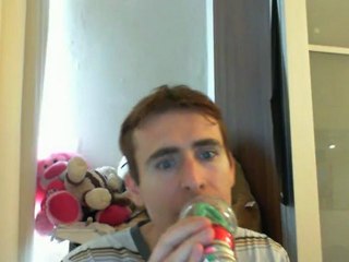 Wiwi égratigne "chalé" de Tanya Saint Val