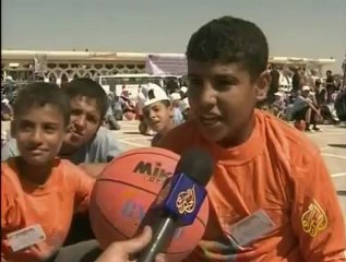 الاونروا تنظم حدثا للأطفال بمطار غزة المدمر