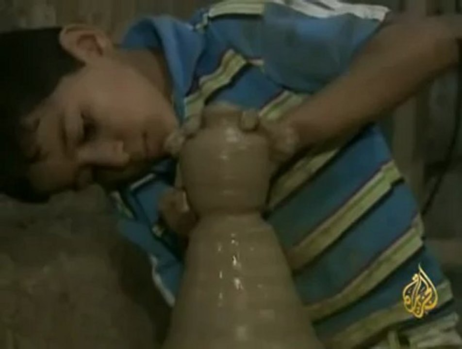 صانع الفخار الصغير بقطاع غزة
